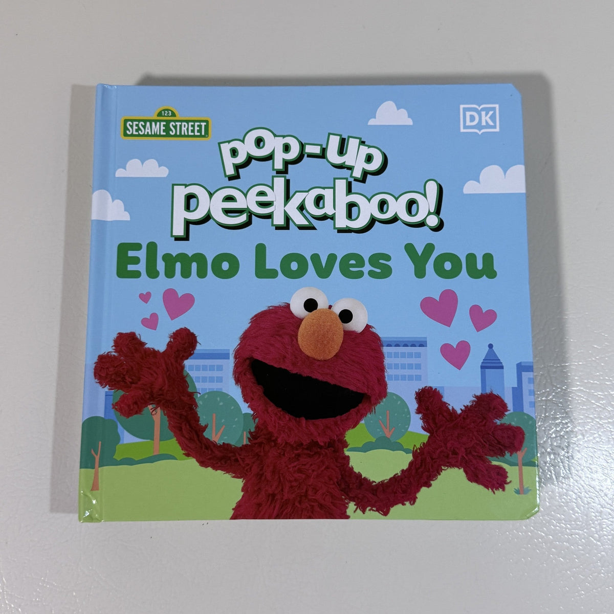 Sesame Street Pop-Up Peekaboo! Elmo Loves You DK Board Book