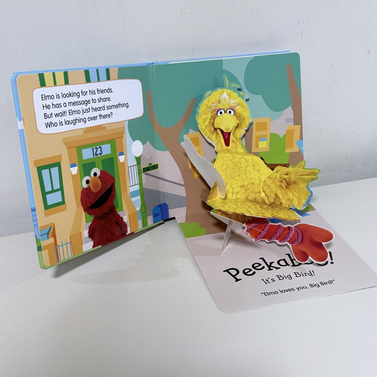 Sesame Street Pop-Up Peekaboo! Elmo Loves You DK Board Book