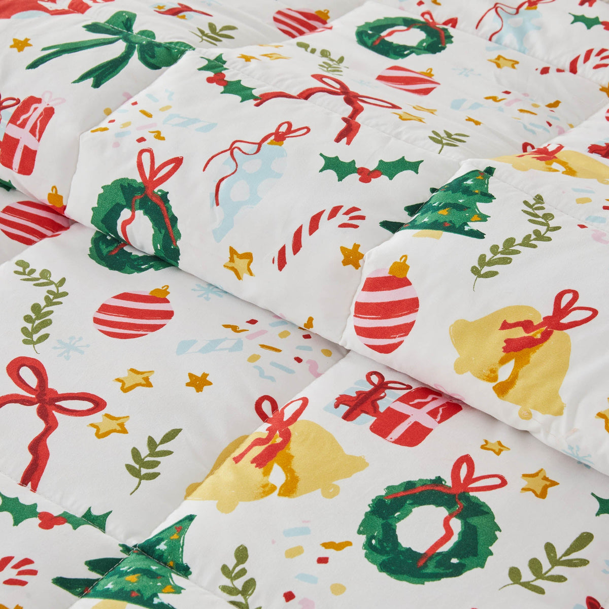 Reversible Christmas Comforter and Sham Set - Holiday / Lodge Odette Collection