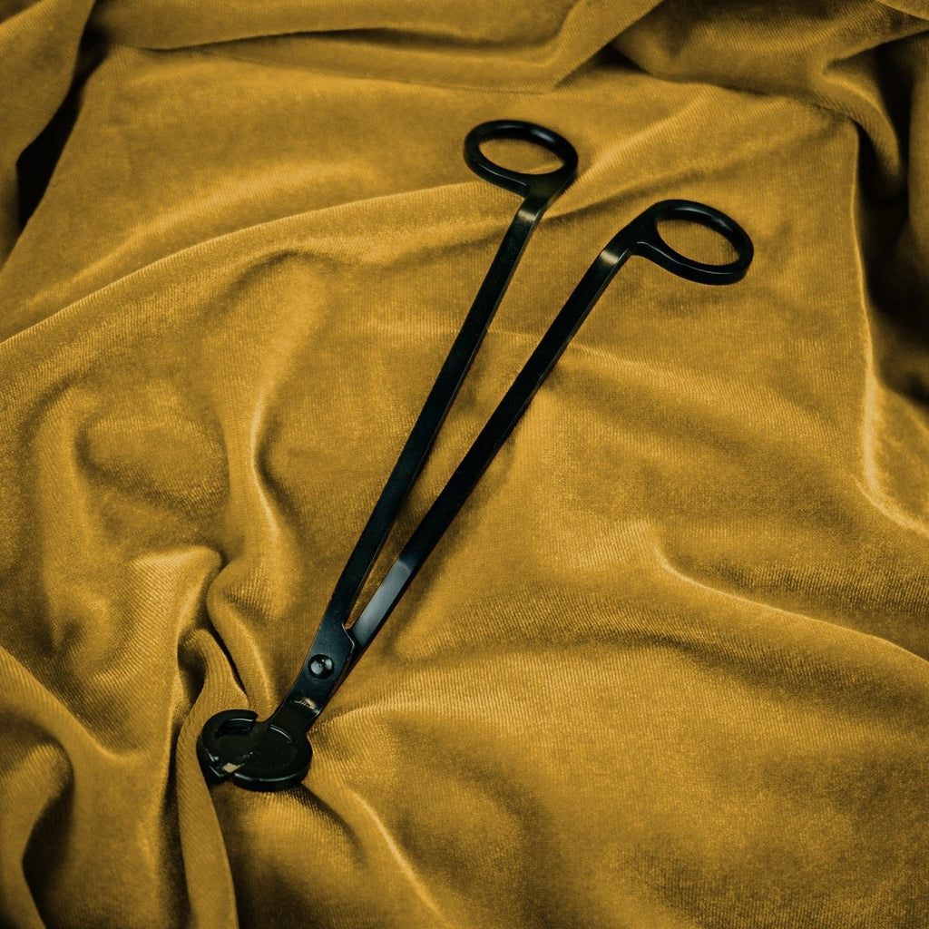 The Wick Trimmer